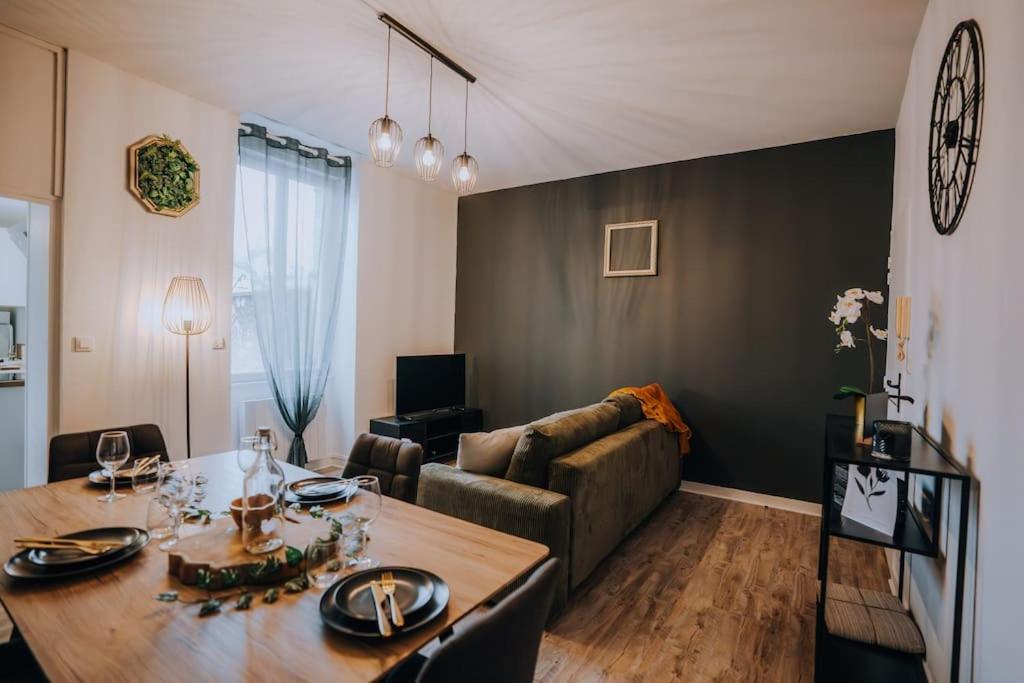 Le Bertrand • Le Raffinement En Coeur De Ville Châteauroux Esterno foto